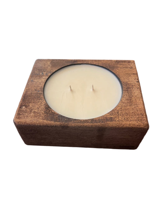 Holiday's Wood Dough Bowl Candle 8 oz.